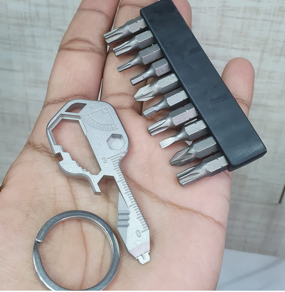 Portable 24 in 1 Multi Key Outdoor Emergency Portable Tool with 10 Screwdriver Bits