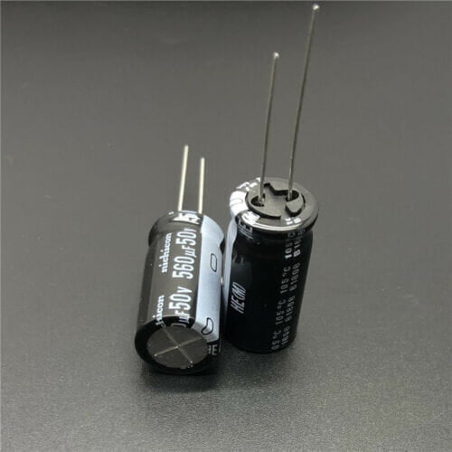 Capacitor 560uF, 50v, Size: 12.5 x 25mm, 105°C