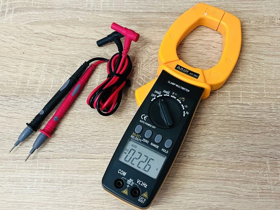 Digital Clamp Meter 750VAC/1000VDC, 2000A