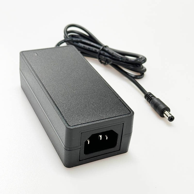 Adapter 12V, 5A