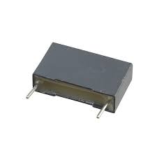 10uf, 100vDC Capacitor size 32x9x17mm (KEMET)