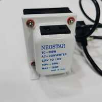 Voltage Converter 220V – 110V 200W